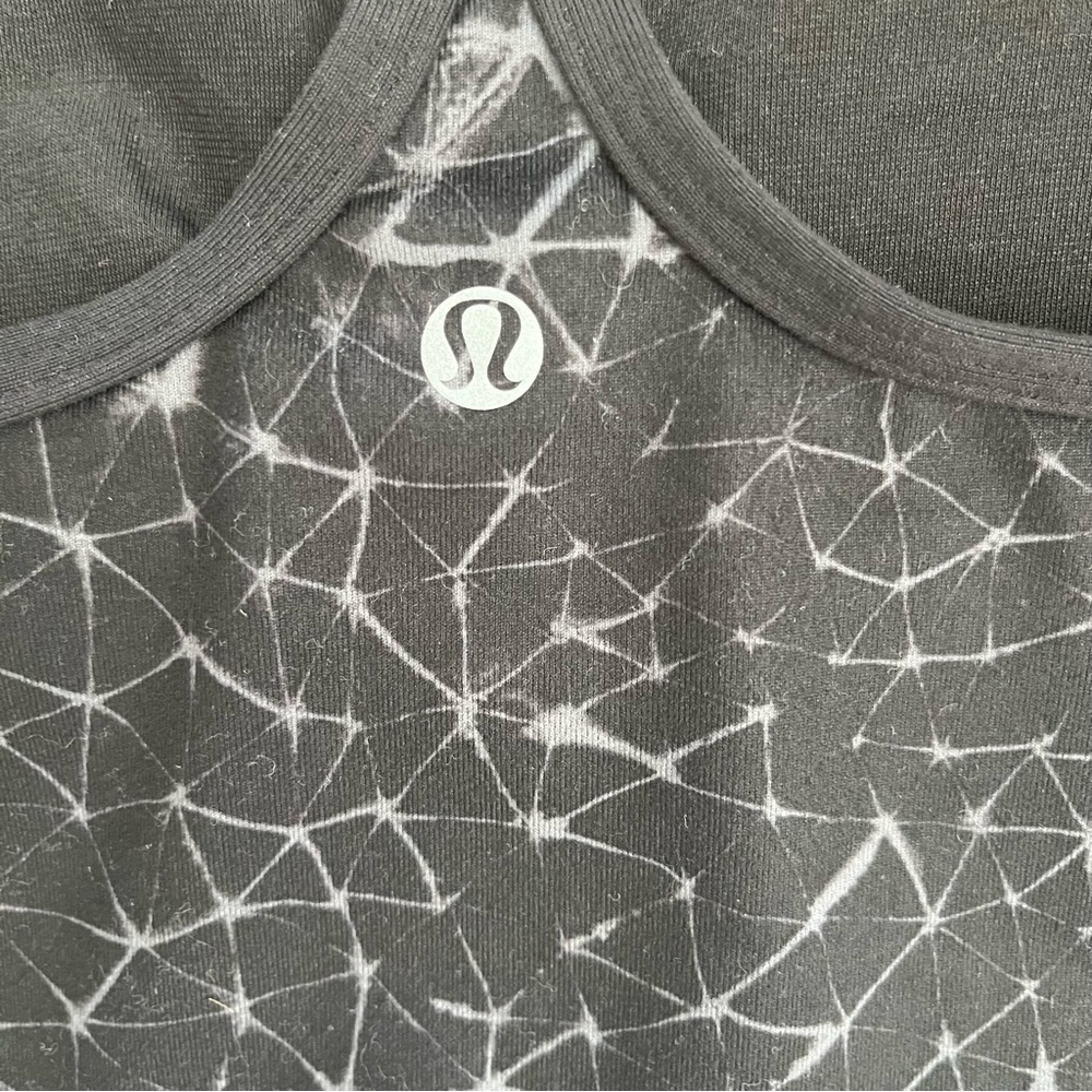 Lululemon Power Y Tank Built In Bra Size 10 NWT Black Gray Geometric Print - Picture 6 of 10